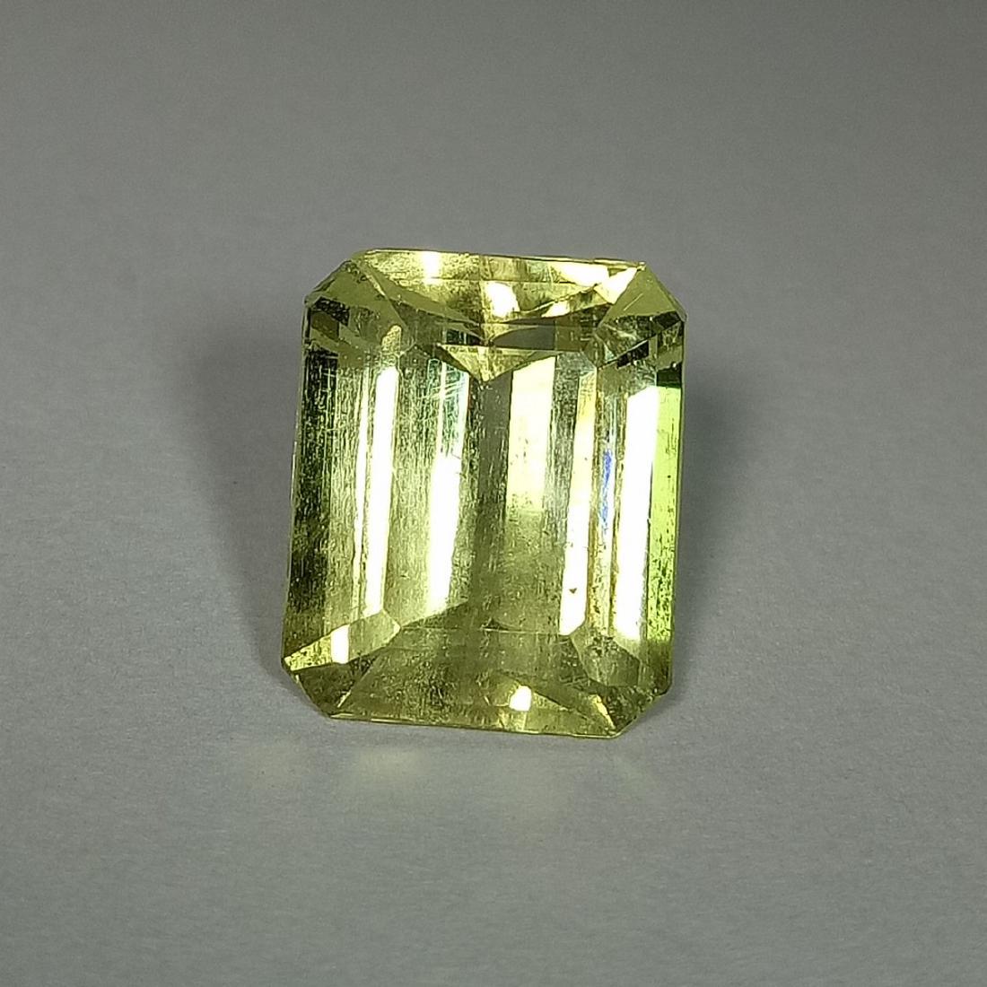 5.87 Carat Loose Yellow Beryl: Item: Yellow Beryl - 5.87 ct Loose Gemstone Stone Clarity: VVS Carat Weight: 5.87 Size/Dimensions: 12.30 x 10.20 x 6.75 Emerald - Emerald No Reserve: This lot starts at $1 and has no reserve as a cour
