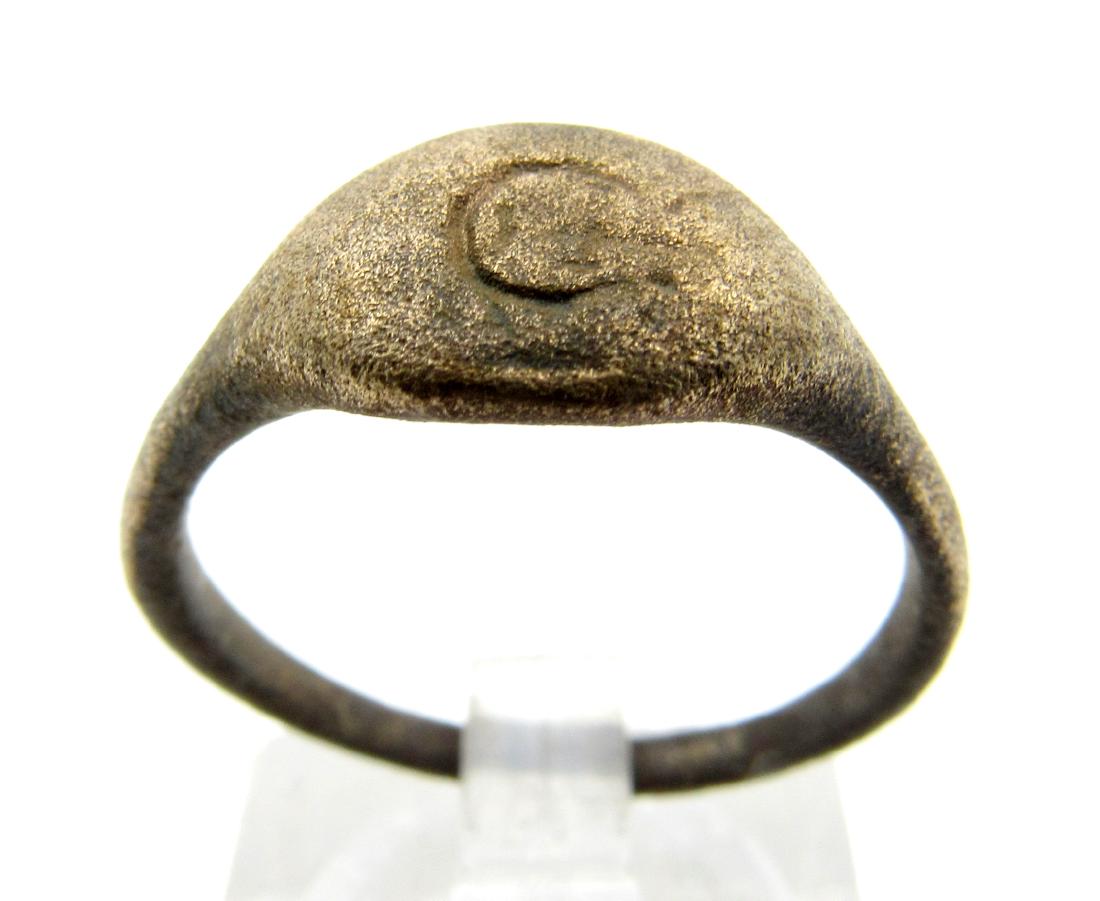 Medieval Crusaders Bronze Ring with Crescent and Cross (1 of 3)