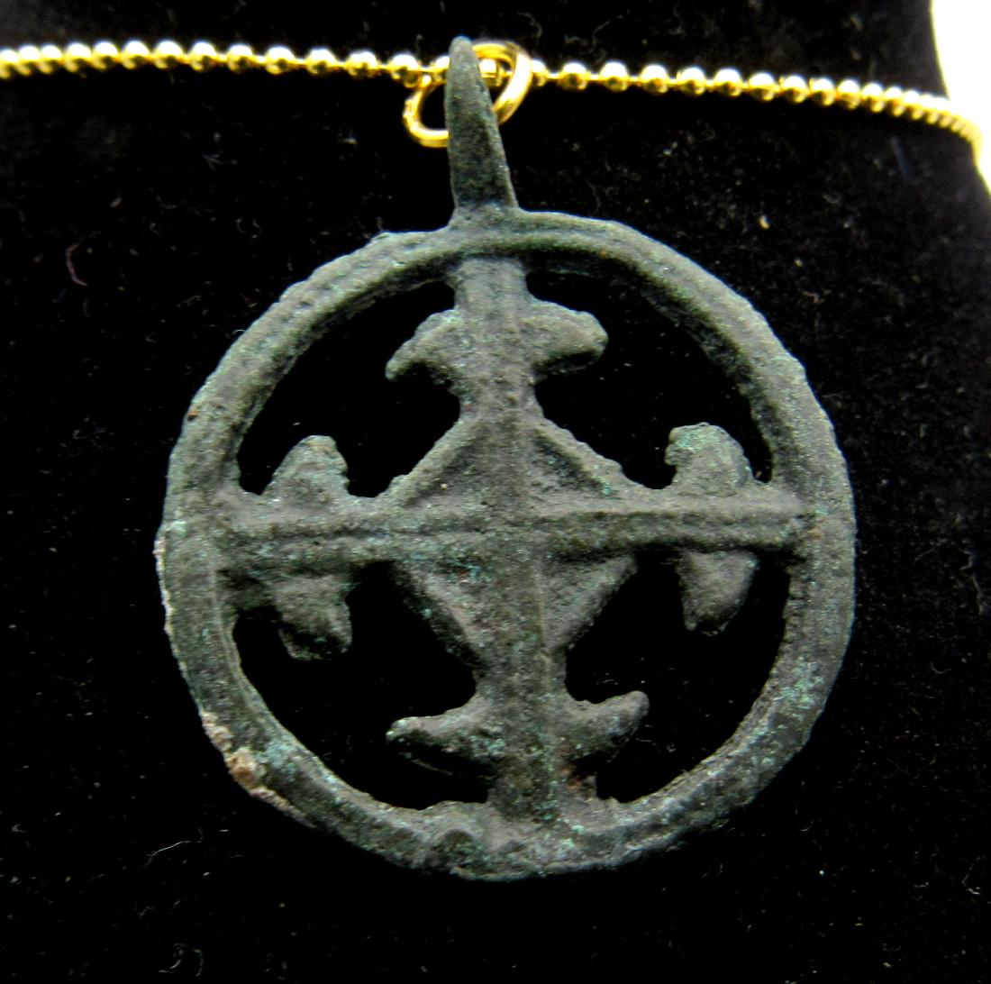 Medieval Crusaders Bronze Open-Work Cross Pendant (1 of 2)