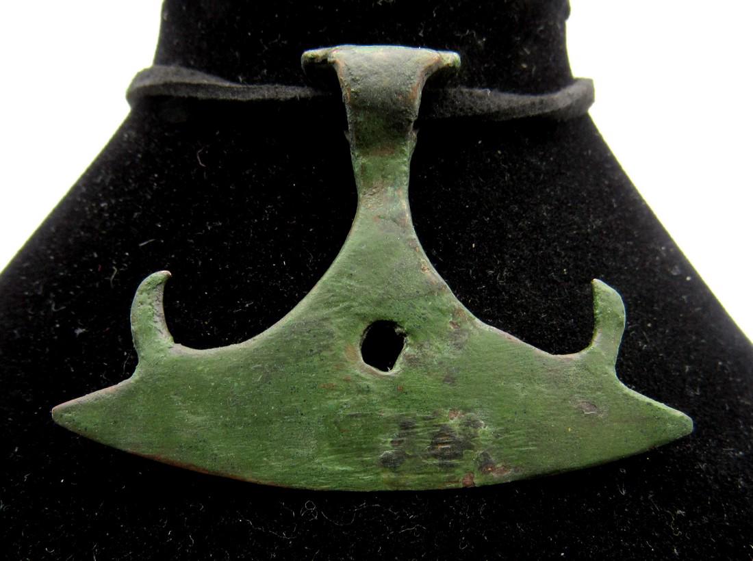 Medieval Viking Bronze Broad Bearded Axe Pendant (1 of 2)