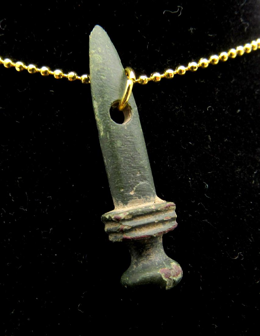 Ancient Roman Bronze Gladiator's Sword Pendant Gladius (1 of 2)