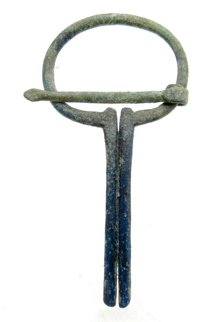 Ancient Romano-Celtic Bronze Omega Brooch (1 of 2)