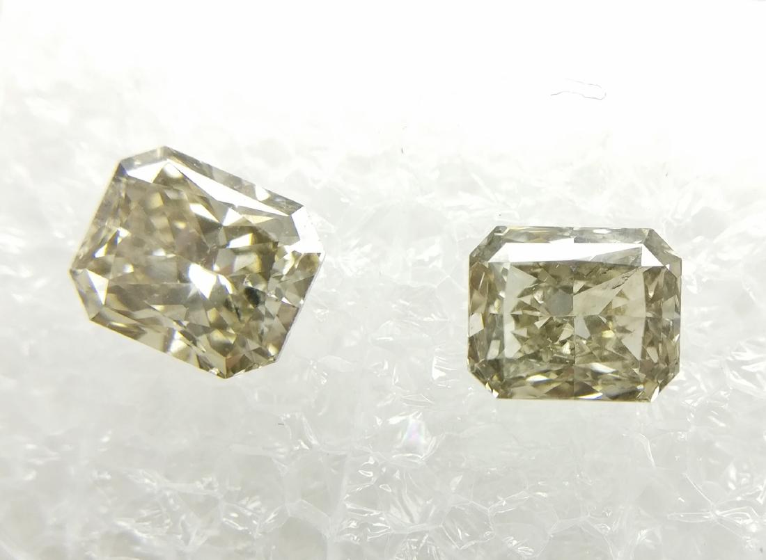 Couple of 2 Radiant cut diamonds total 1.18 ct (1 of 5)