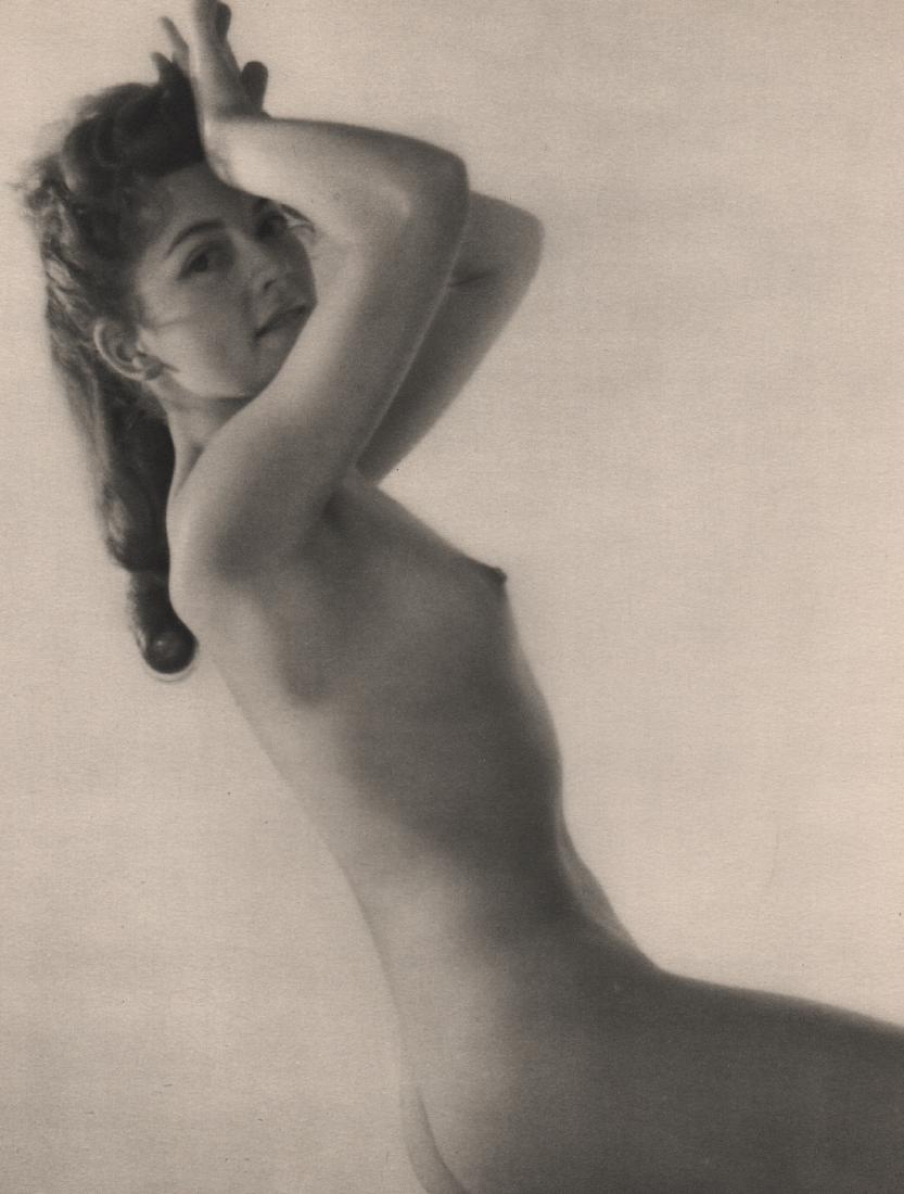 EMILE SAVITRY - Nude 267/300: Artist: EMILE SAVITRY Print Title: Nude 267/300 Medium: Sheet-fed Gravure Limited edition folio (300) on Velin D'arches paper Printing Date: 1953 Printed in France Image Size: 8 x 11 inches Emile Savi