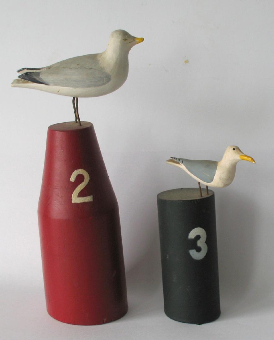 Pair of Vintage Seagull Carvings (1 of 2)