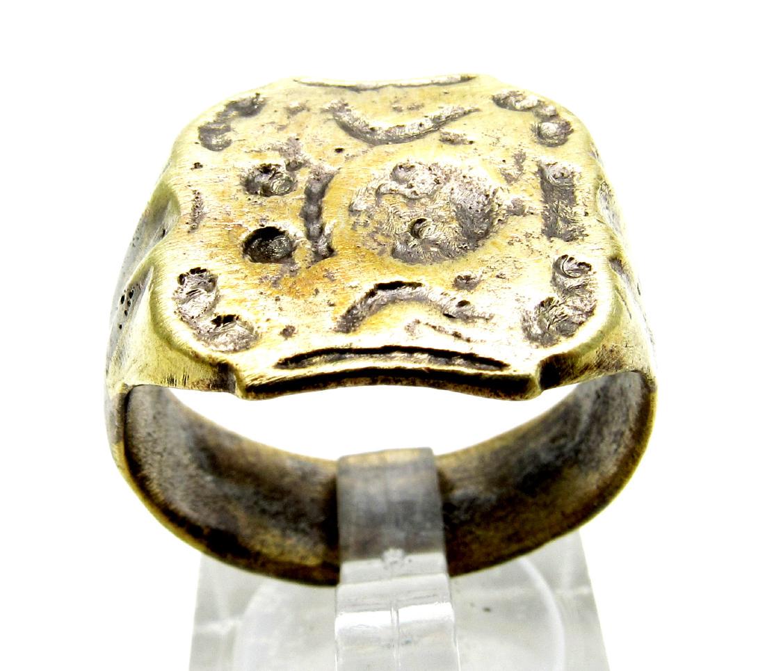 Medieval Heraldic Seal Ring With Coat of Arms (1 of 3)