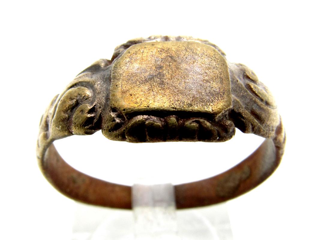 Late Medieval Tudor Ring with Floral Decoration (1 of 3)