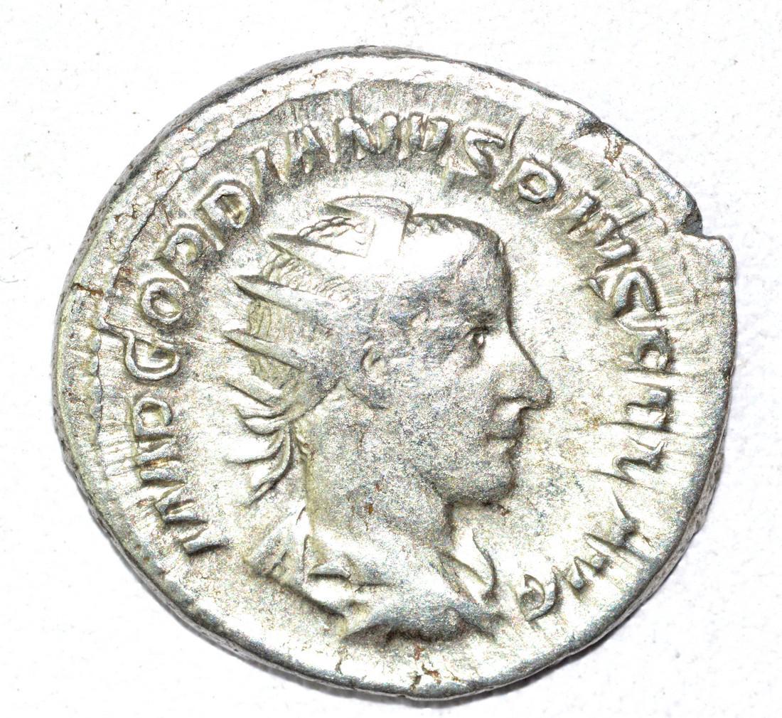 Gordian III AR Antoninianus, rv. Victoria (1 of 2)
