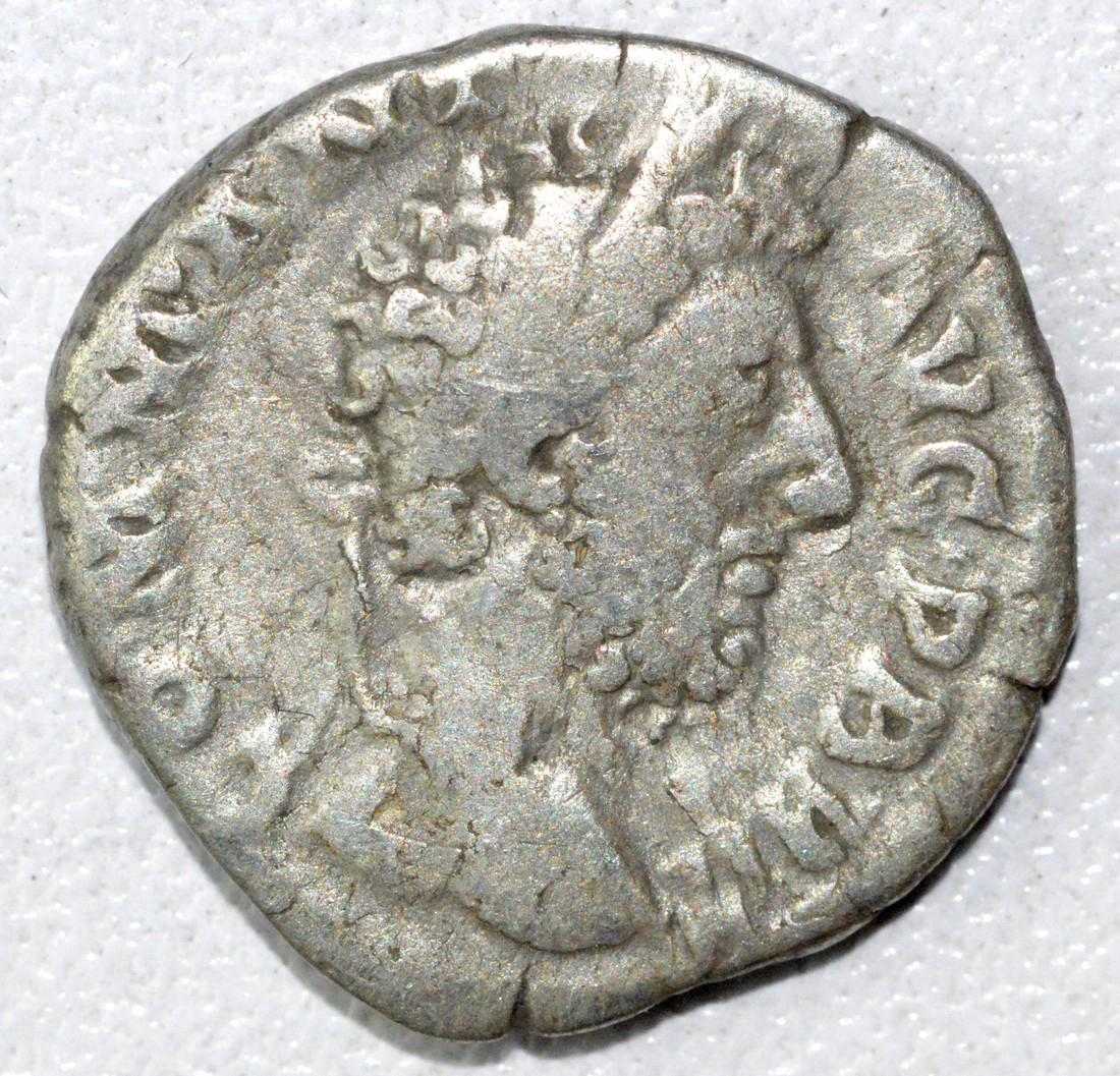 Ancient Roman Denarius Coin - Commodus (1 of 2)