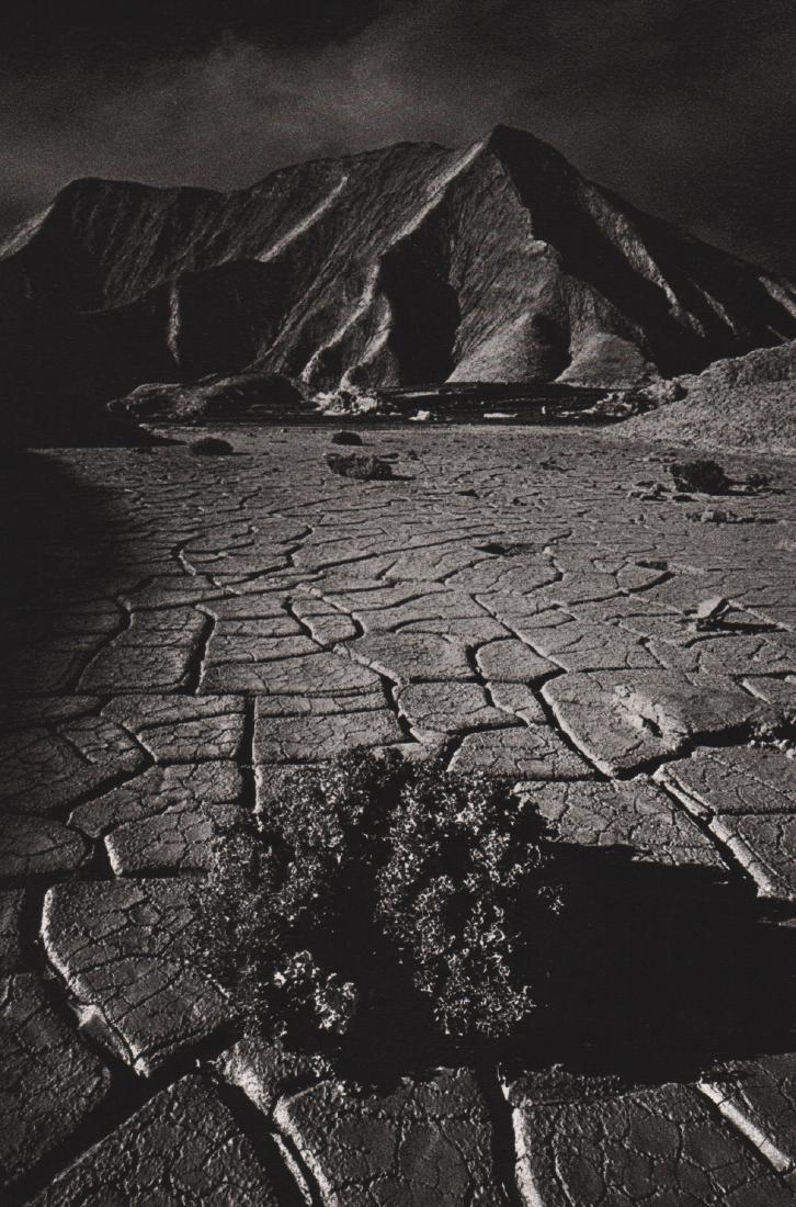JEANLOUP SIEFF - Death Valley 1977: Artist: JEANLOUP SIEFF Print Title: Death Valley 1977 Medium: Sheet-Fed Gravure Printing Date: 1982 Printed in France Image Size: 5.75 x 8.5 inches Jeanloup Sieff (1933-2000) was a French photographer