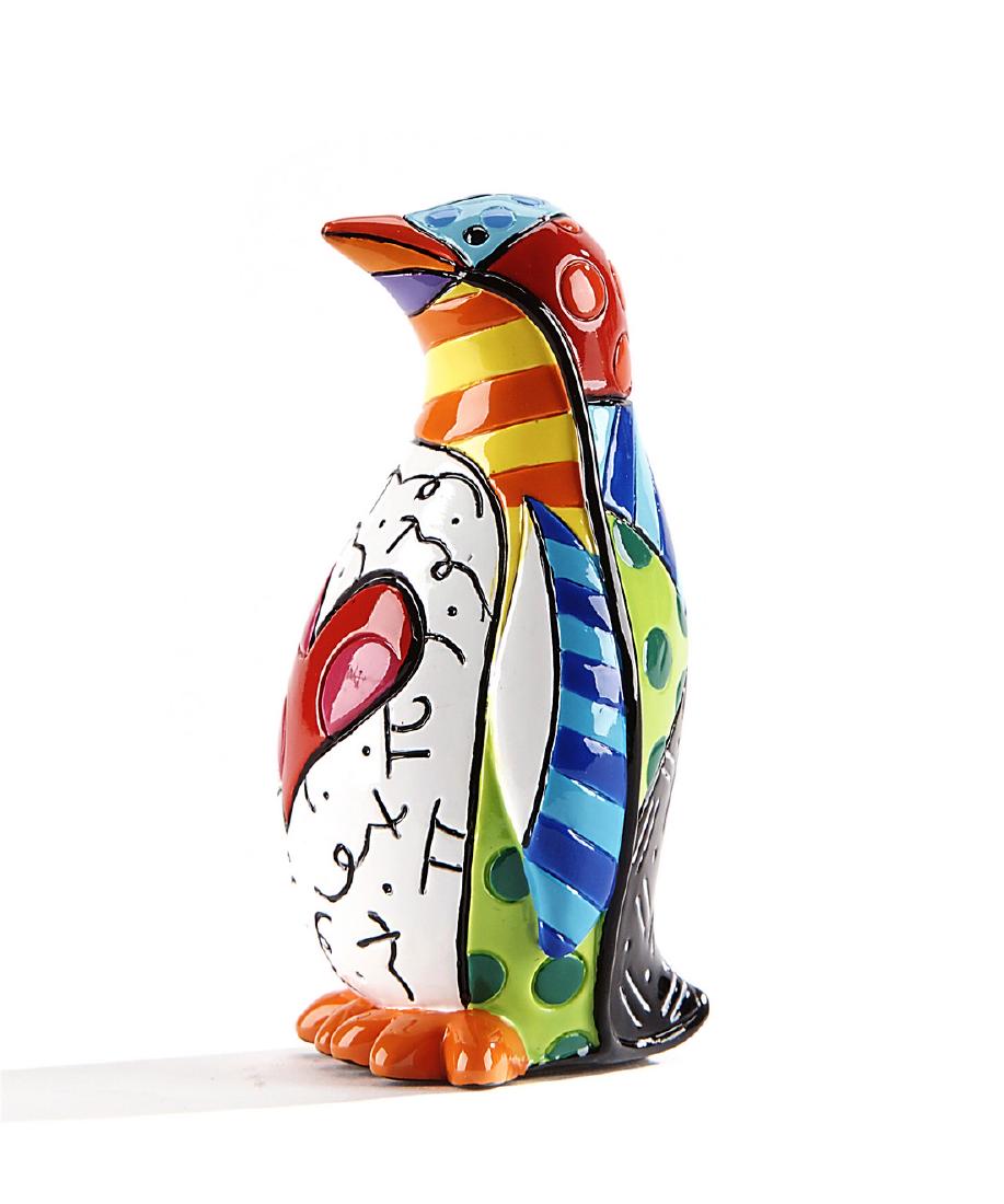 Romero Britto: Little Penguin Pop Art statue (1 of 3)