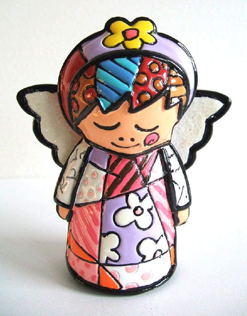 Romero Britto: Little Angel Pop Art statue: Item: Romero Britto: Little Angel Pop Art statue Maker: Romero Britto Origin: Brasil Date/Period: 2017 Materials: Polystone Size: H. 1.96 x W. 1.63 inch Little Angel Pop Art statue, by artist Romero B