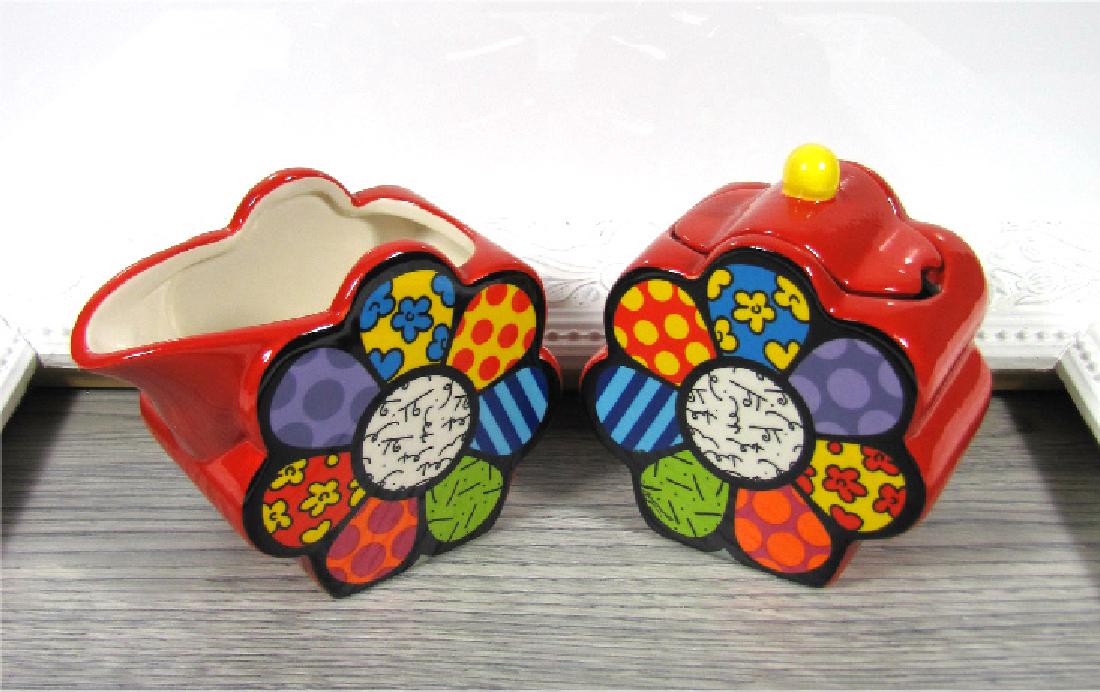 Romero Britto: Cream & Sugar Set Flower (1 of 4)