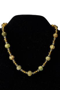 Choker necklace with gold leaf clasps-Murano: Item: Collana girocollo con ferle foglia oro Maker: La Perla VenezianaOrigin: Murano Date/Period: 2015 Materials: Glass Size: Diametro 12 cm , P. 35 Grams Choker necklace with blown gold leaf pearls P