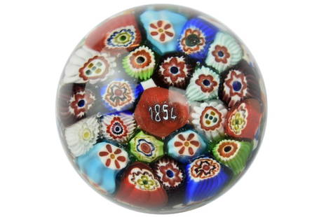 Paperweight from the 50s-Murano: Item: Fermacarte anni '50Maker: Vetreria A.VE.M. ( Arte Vetraria Muranese )Origin: MuranoDate/Period: anni 50Materials: GlassSize: H. 5 cm, L. 6 cm, P. 260 grams Paperweight series "Murrine giro"