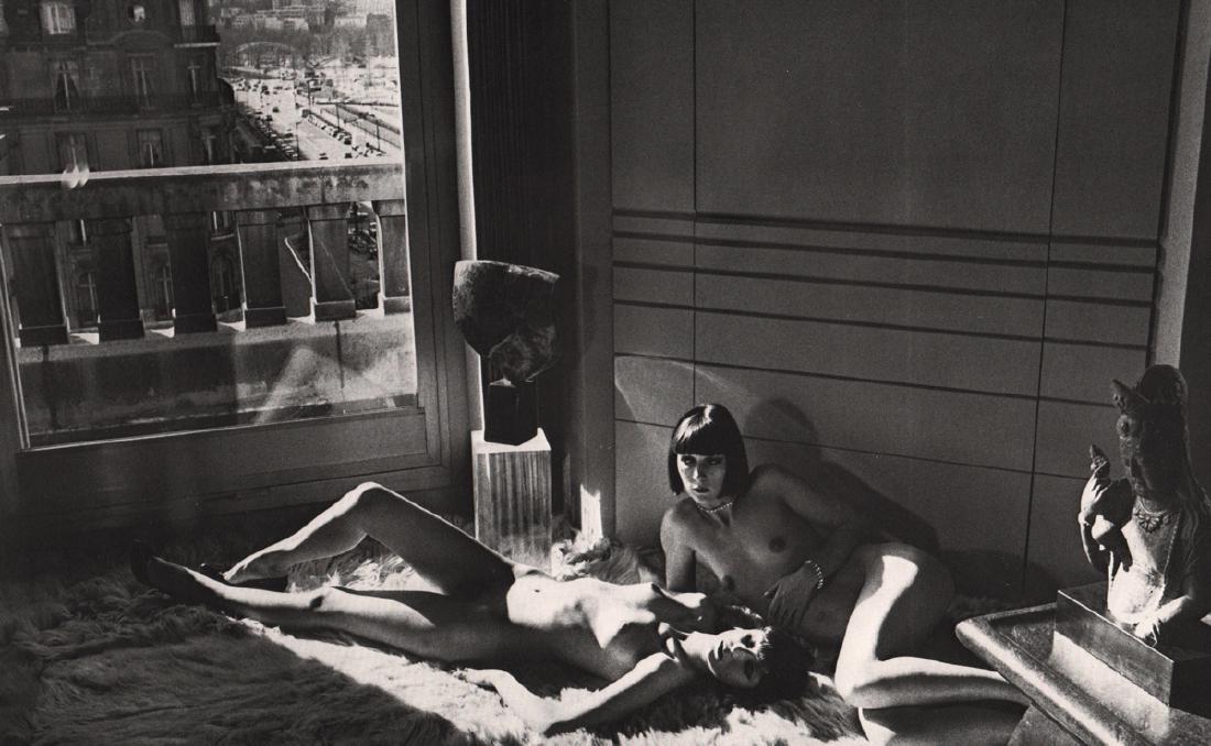 HELMUT NEWTON - Mannequins 1977: Artist: HELMUT NEWTON Print Title: Mannequins, Quai d'Orsay II 1977 Medium: Photo-Lithograph Printing Date: 1979 Printed in the USA Image size: 14 x 9 inches Helmut Newton (1920-2004) was a German-Aus