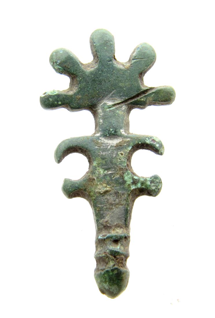 Medieval Saxon Era Bronze Radiate Headed Brooch (1 of 3)