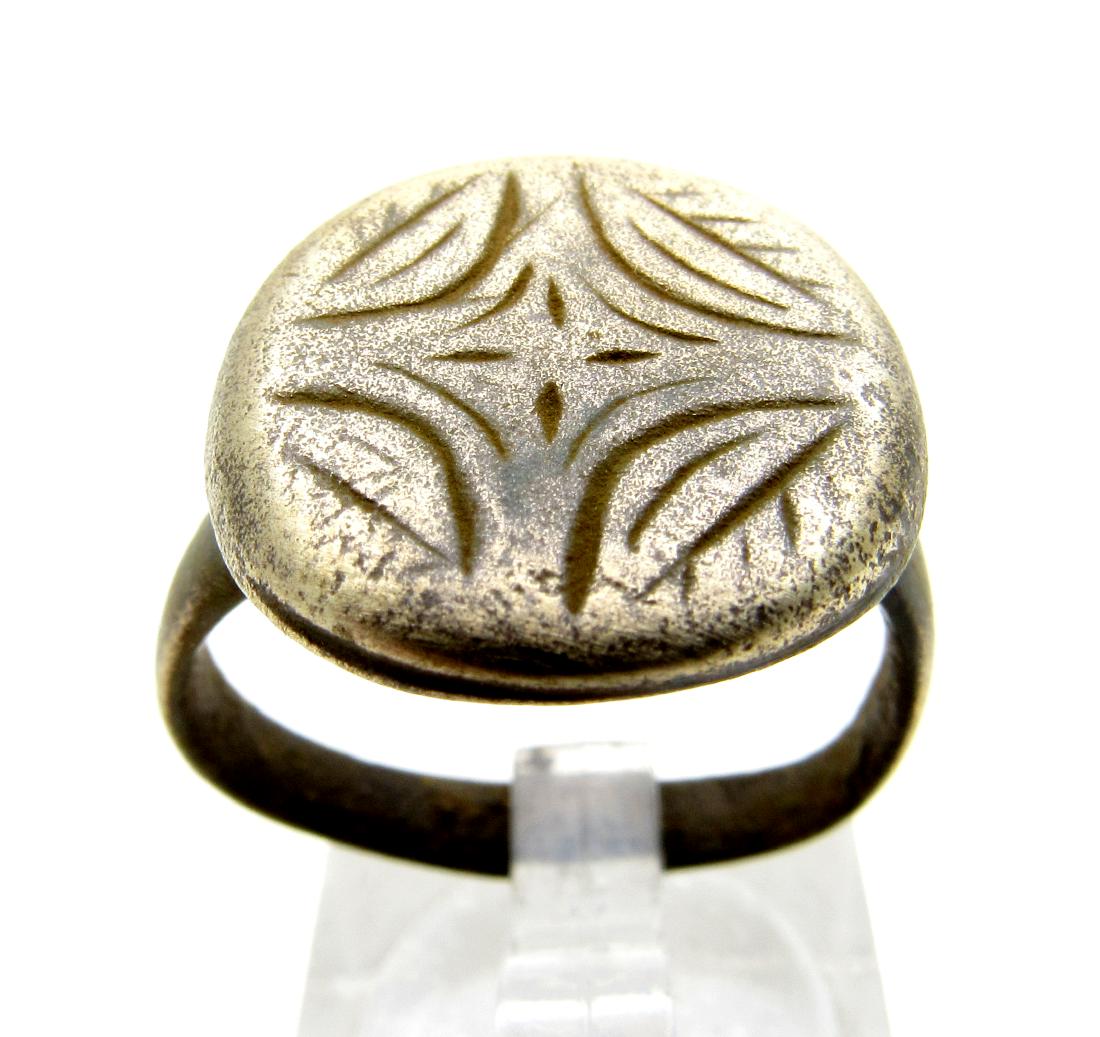 Medieval Crusaders Period Bronze Ring Star of Bethlehem (1 of 3)