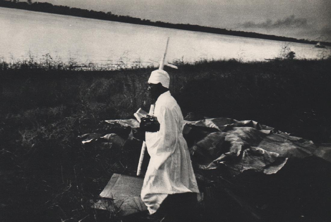 ROBERT FRANK - Mississippi River: Artist: ROBERT FRANK Print Title: Mississippi River, Baton Rouge LA Medium: Sheet-fed Gravure Printing Date: 1958 Printed in France Image Size: 7.5 x 5 inches Robert Frank (b. 1924) is an American pho