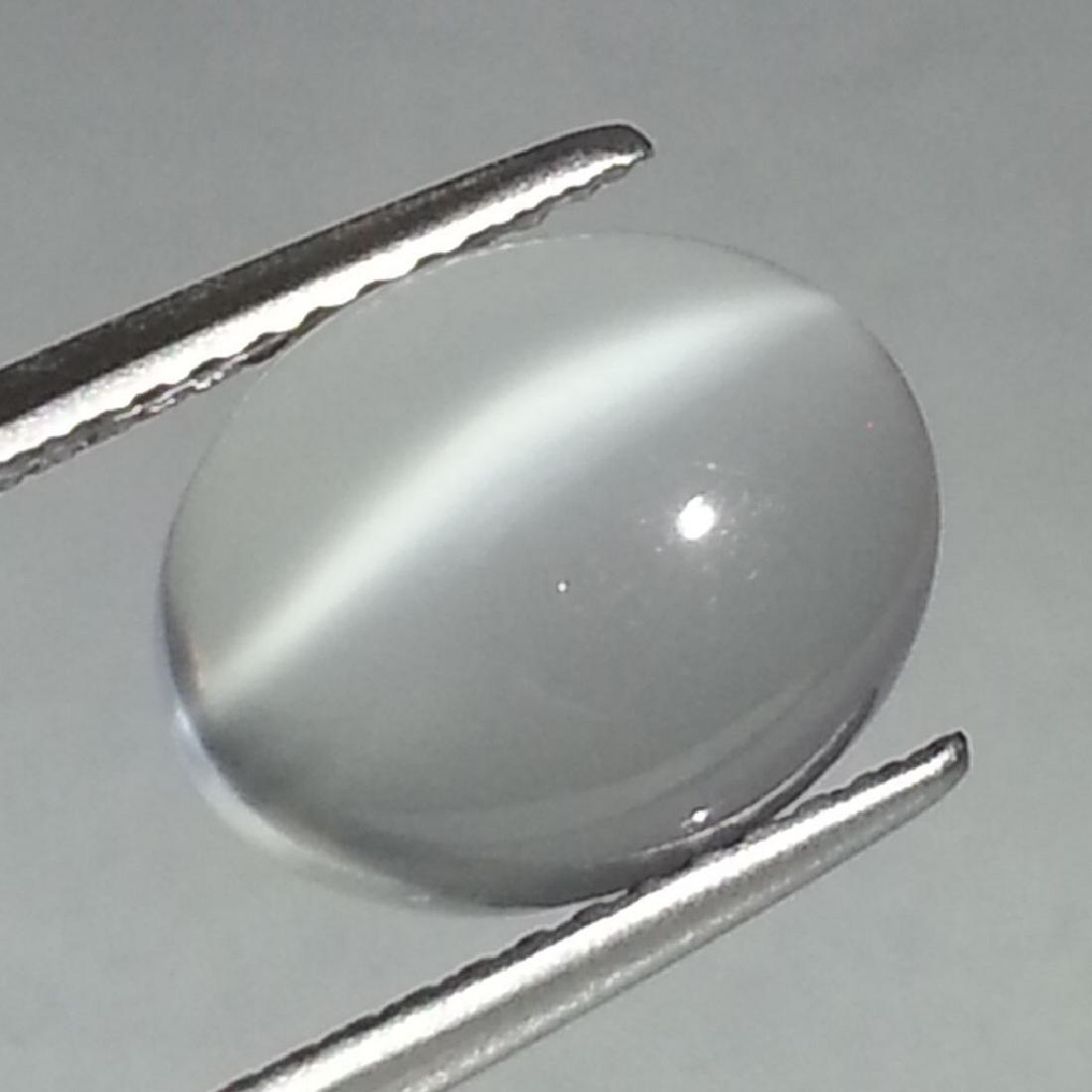 Moonstone Cat's Eye - 5.00 Carat Loose: Item: Moonstone Cat's Eye - 5.00 Loose gemstone Color/Clarity: IF - VVS Carat Weight: 5 Size (mm): 11.20 x 8.99 x 6.70 Oval - Srilanka No Reserve: This lot starts at $1 and has no reserve as a courtes