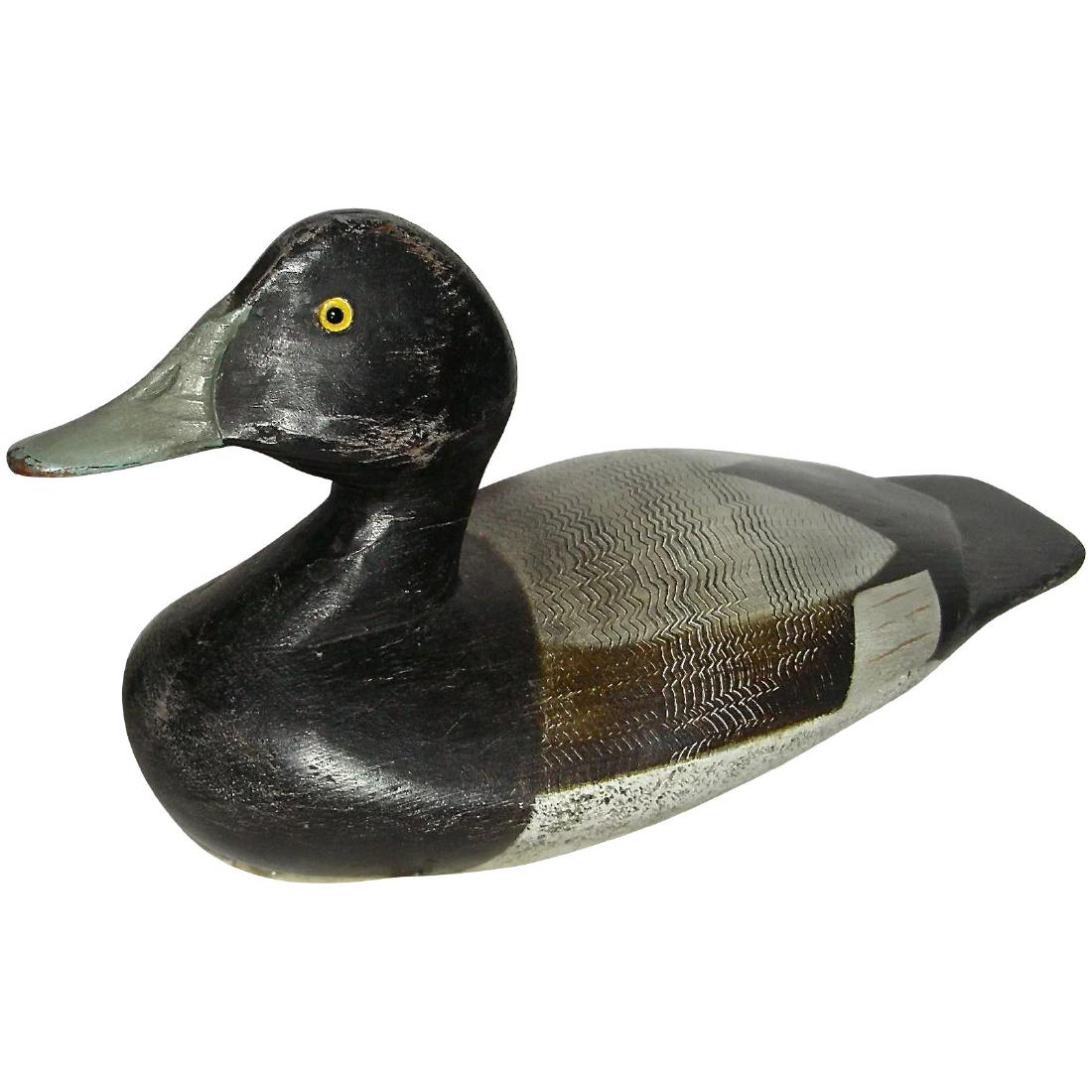 Bluebill Decoy with Comb Decoration (1 of 8)
