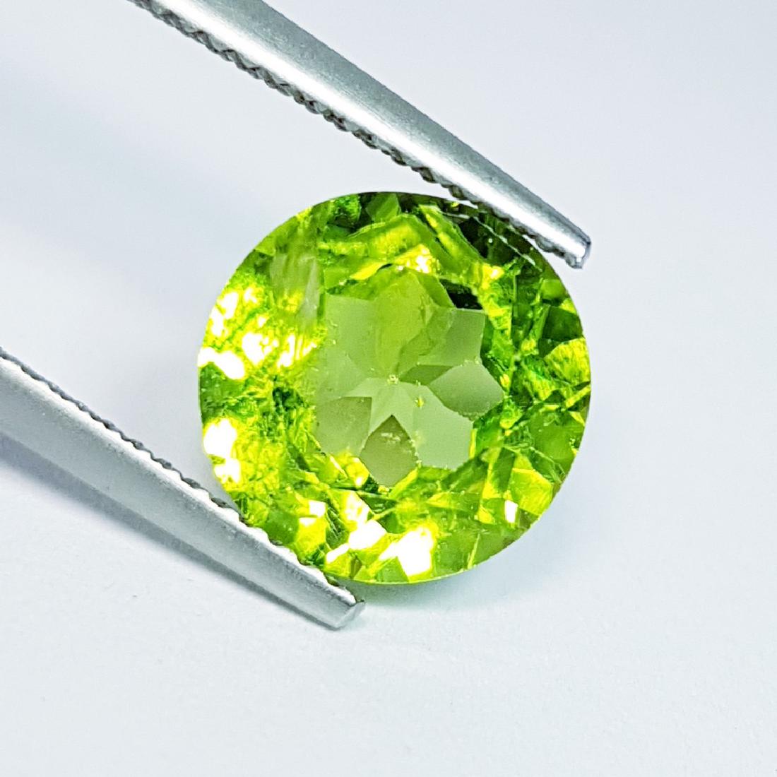 Peridot - 4.15 Carat Loose (1 of 4)