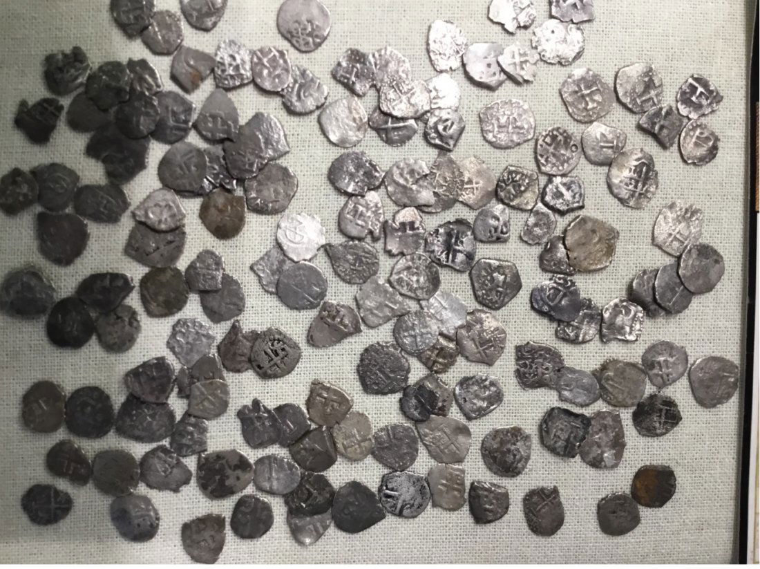 Mixed group of 4 salvage coins Spanish 1/2 reales (1 of 1)