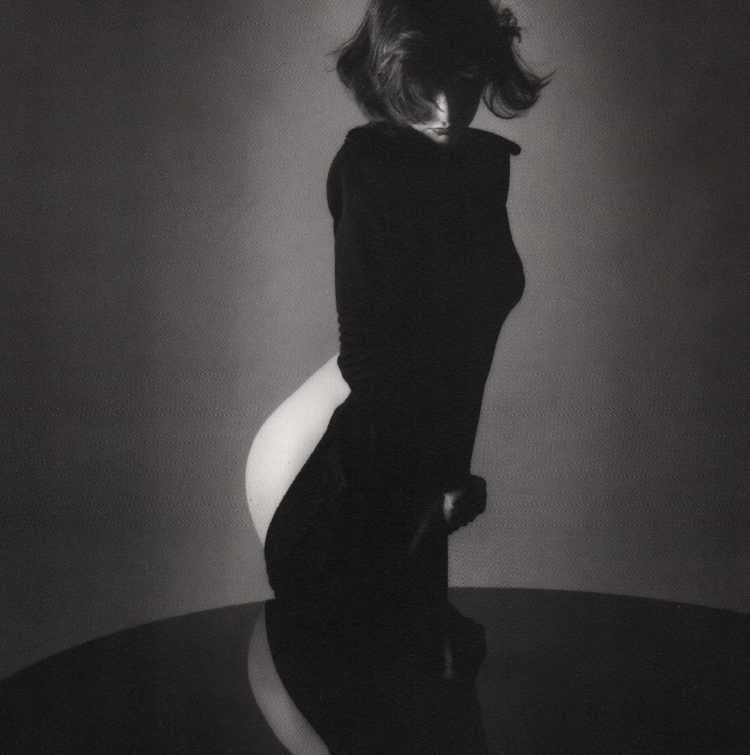 JEANLOUP SIEFF- Blanc, Paris, 1976: Artist: JEANLOUP SIEFF Print Title: Blanc, Paris, 1976 Medium:Duotone Engraving Printed 1994 in Italy Image size (inches) approx. 7 x 7” Jeanloup Sieff (1933-2000) was a French photographer born to