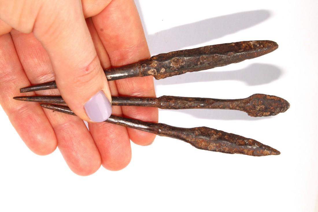 Medieval Iron Longth Arrowheads (3) (1 of 4)