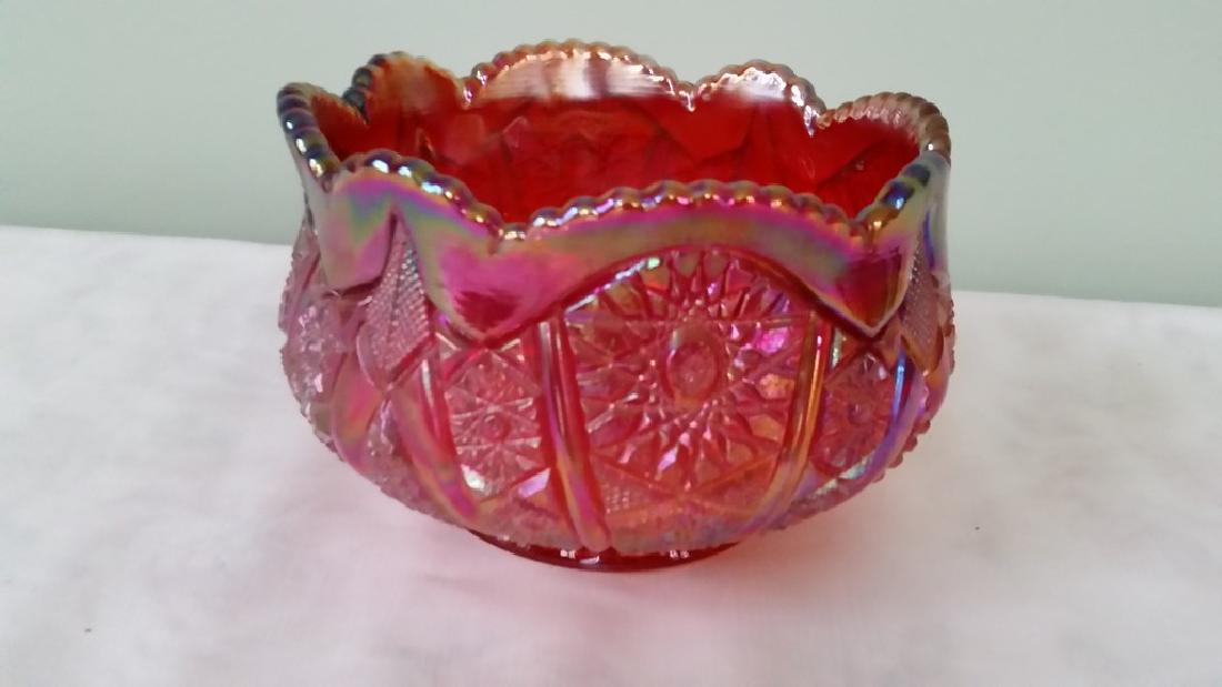 Heirloom Sunset Carnival Rose Bowl: Heirloom Sunset Carnival Rose Bowl 1970's Glass Indiana Glass carnival glass bowl. 6.5" diameter Please note that this lot has a confidential reserve. When you leave a bid in advance of the auction, s