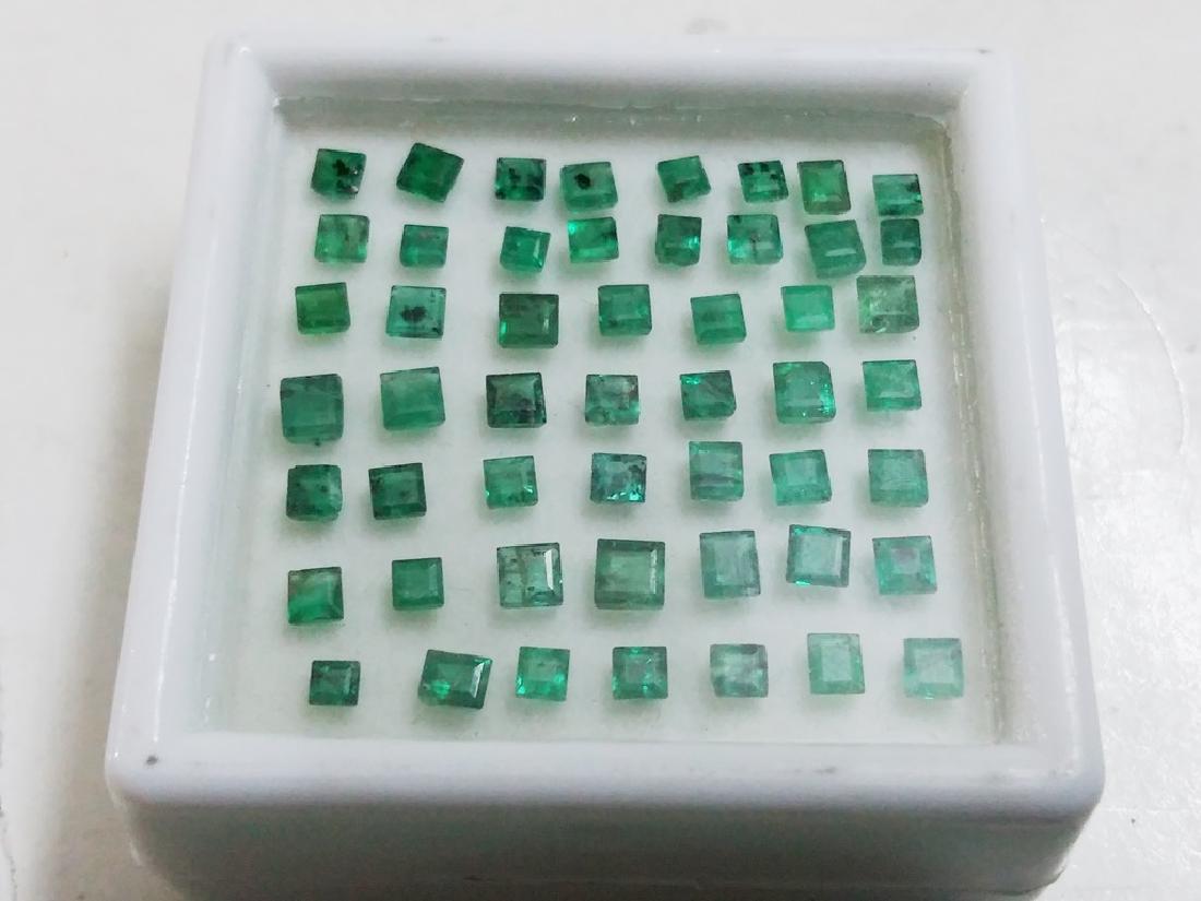 Natural Green Colombian Emerald Wholesale Lot: Item: Natural Green Colombian Emerald Wholesale Lot Gemstones: Emerald Carat Weights: 7.59 Size/Dimensions: MIX SIZE No. of Pcs: 77 Please note that this lot has a confidential reserve. When you leave