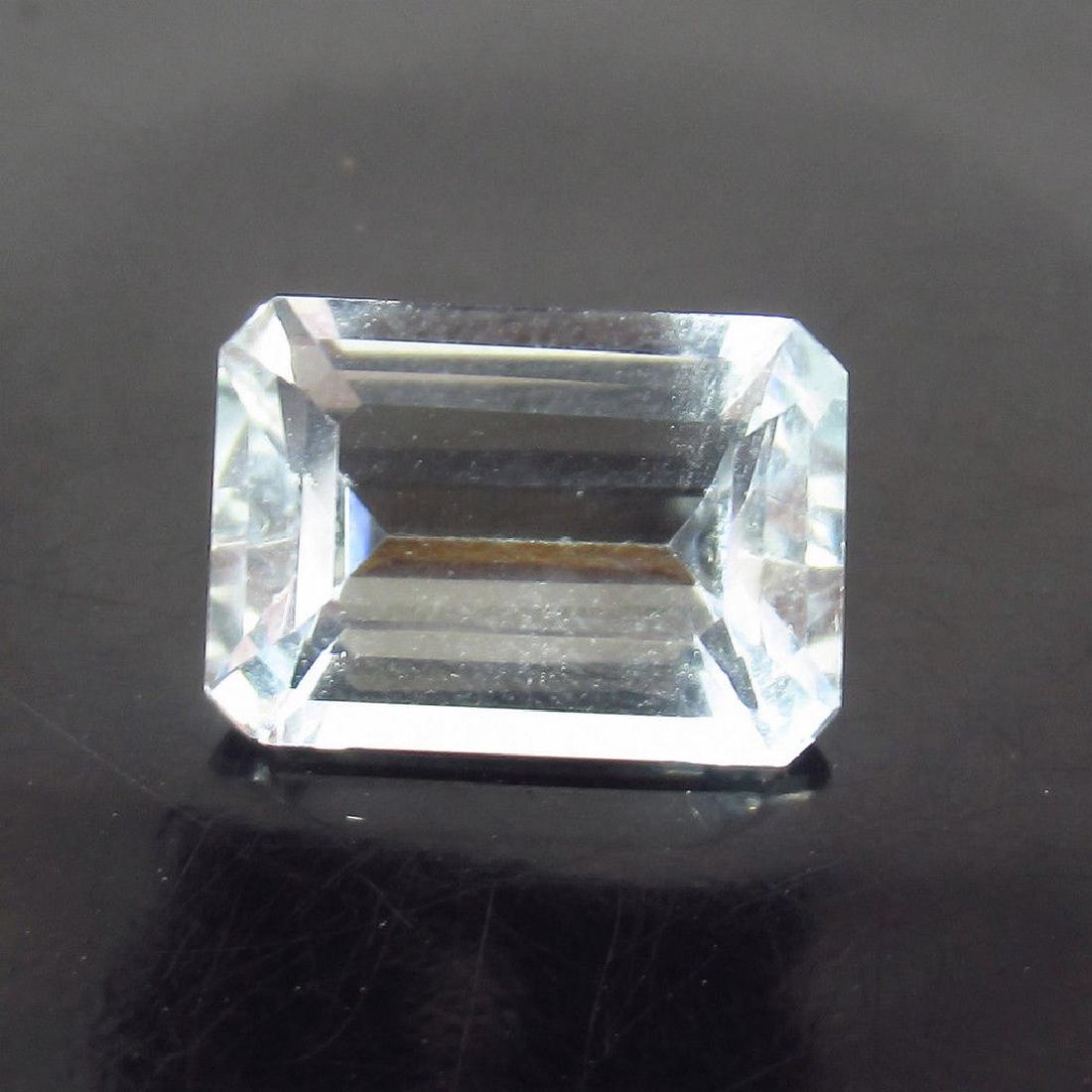 3.93 Ct Certified Loose White Beryl Ghosonite: Item: 3.93 Ct Genuine Certified Loose White Beryl Ghosonite Loose Gemstone: Natural Beryl White Octagon Stone Clarity: IF Carat Weight: 3.93 Size/Dimensions: 12.00 x 8.50 x 5.50 mm Top Class Full Lust