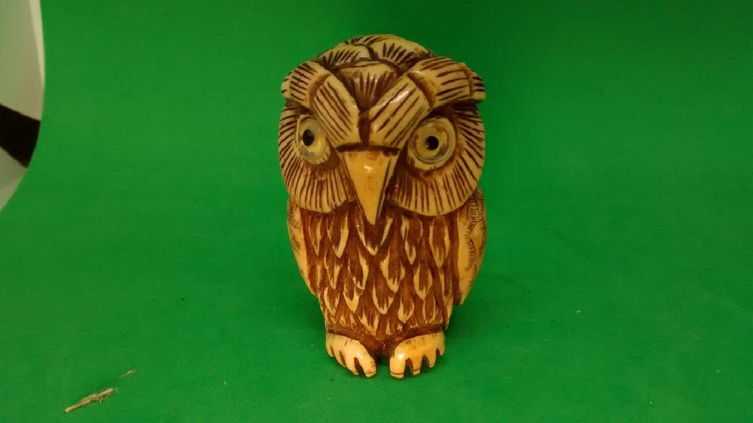 Japanese OWL Netsuke: Title: Japanese OWL Netsuke Maker: unknown Origin: Japan Date/Period: unknown Materials: Stag horn Size: 2 1/8 x 1 1/8 in Please note that this lot has a confidential reserve. When you leave a bid in 