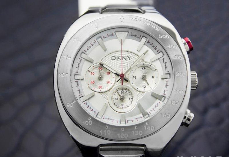 DKNY Large Mens 44mm Chronograph Quartz Watch NY1361: This DKNY Watch is verified 100% Authentic. Has Been Restored and Timed, It has been verified authentic by a master watchmaker It works precisely and is ready to be worn and enjoyed. Satisfaction guar