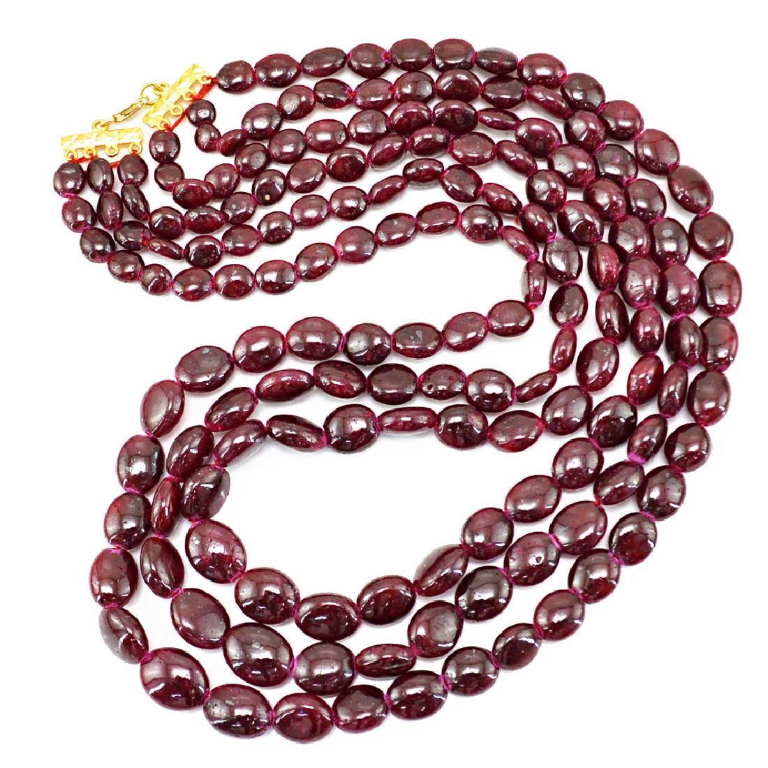 Ruby necklace with 18 kt (750/1000) gold clasp, length (1 of 3)