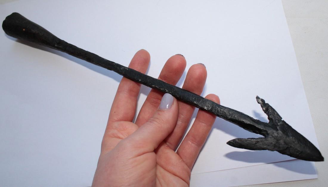 Medieval Iron Pointed Spearhead (1 of 5)
