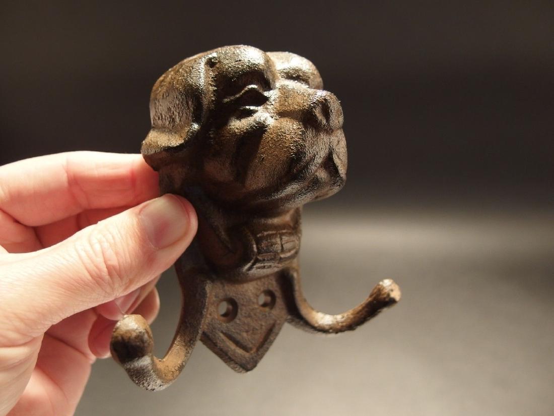 Cast Iron St Bernard Rescue Dog w Keg Leash Double Hook (1 of 8)