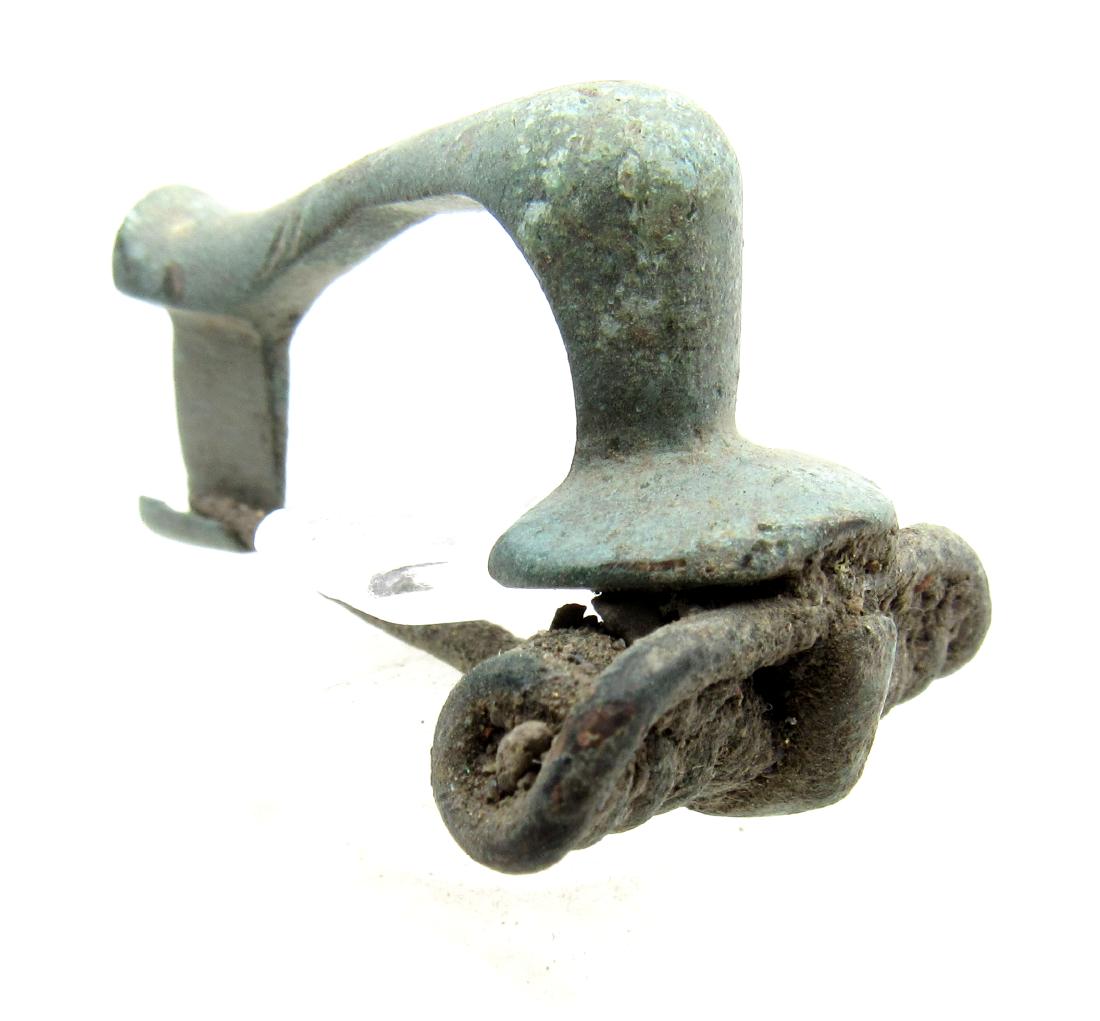 Ancient Roman Bronze Knee Shaped Brooch / Fibula (1 of 3)