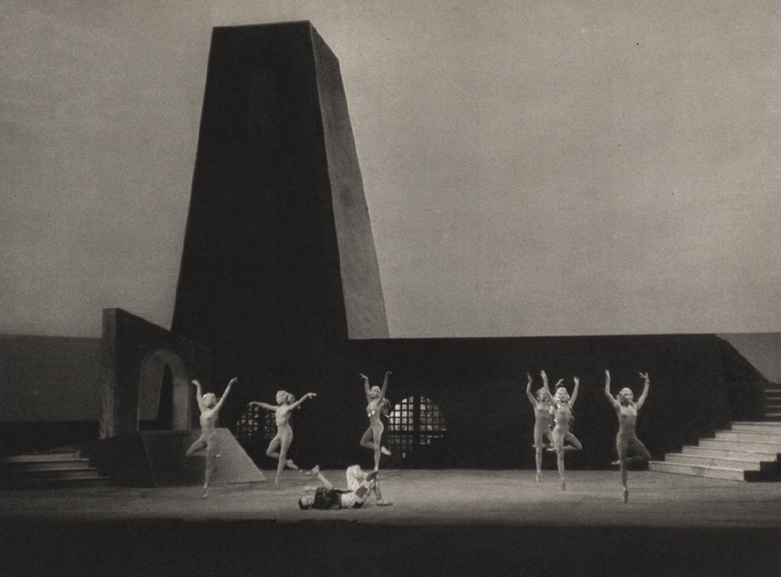 ROBERT DOISNEAU - Ballet: Artist: ROBERT DOISNEAU Print Title: Ballet Medium: Sheet-fed Gravure Printing Date: 1956 Printed in France Image Size: 9 x 6.5 inches Robert Doisneau (1912-1994) was a French photographer. In the 193
