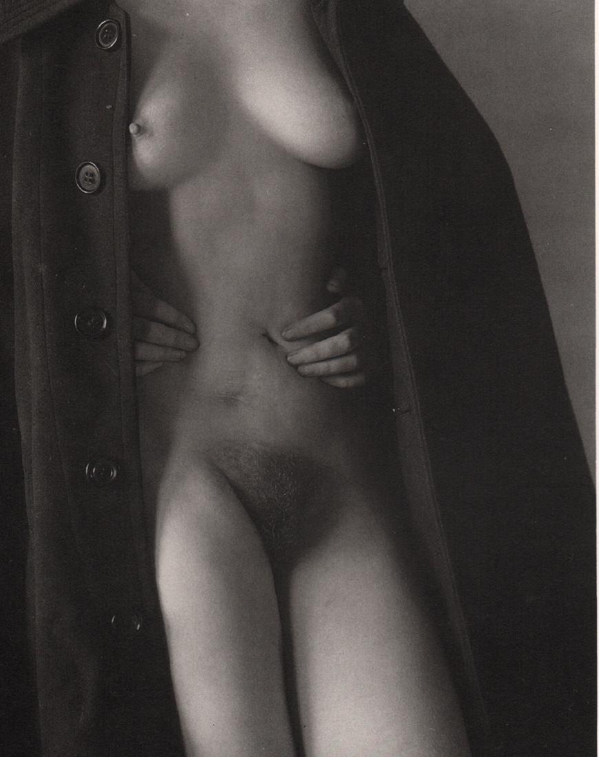 EDWARD WESTON - Nude, 1934: Artist: EDWARD WESTON Print Title: Nude, 1934 Medium: Photo-Engraving Printing Date: 1980 Printed in the USA Image Size: 4.5 x 5.5 inches Edward Henry Weston (1886-1958) was a 20th-century American ph