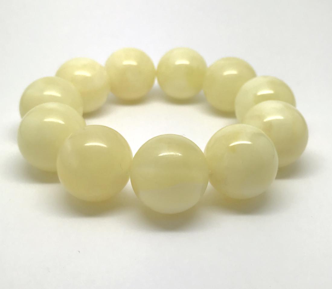 Baltic Amber Bracelet White Yellow Colour Big Beads (1 of 7)