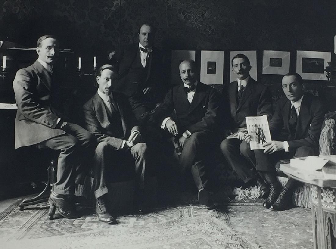 Futurist in 1913 Attilio Badodi Archivio Farabola: Futurist in 1913 Attilio Badodi Archivio Farabola 1970's From the left: Decio Cinti, Luigi Russolo, Armando Mazza, Filippo Tommaso Marinetti, Paolo Buzzi and Umberto Boccioni in 1913 30cm x 23.4 cm Fr