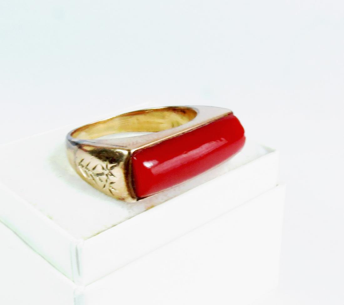Unisex, 14k Yellow Gold Oxblood Red Coral Saddle Ring (1 of 6)