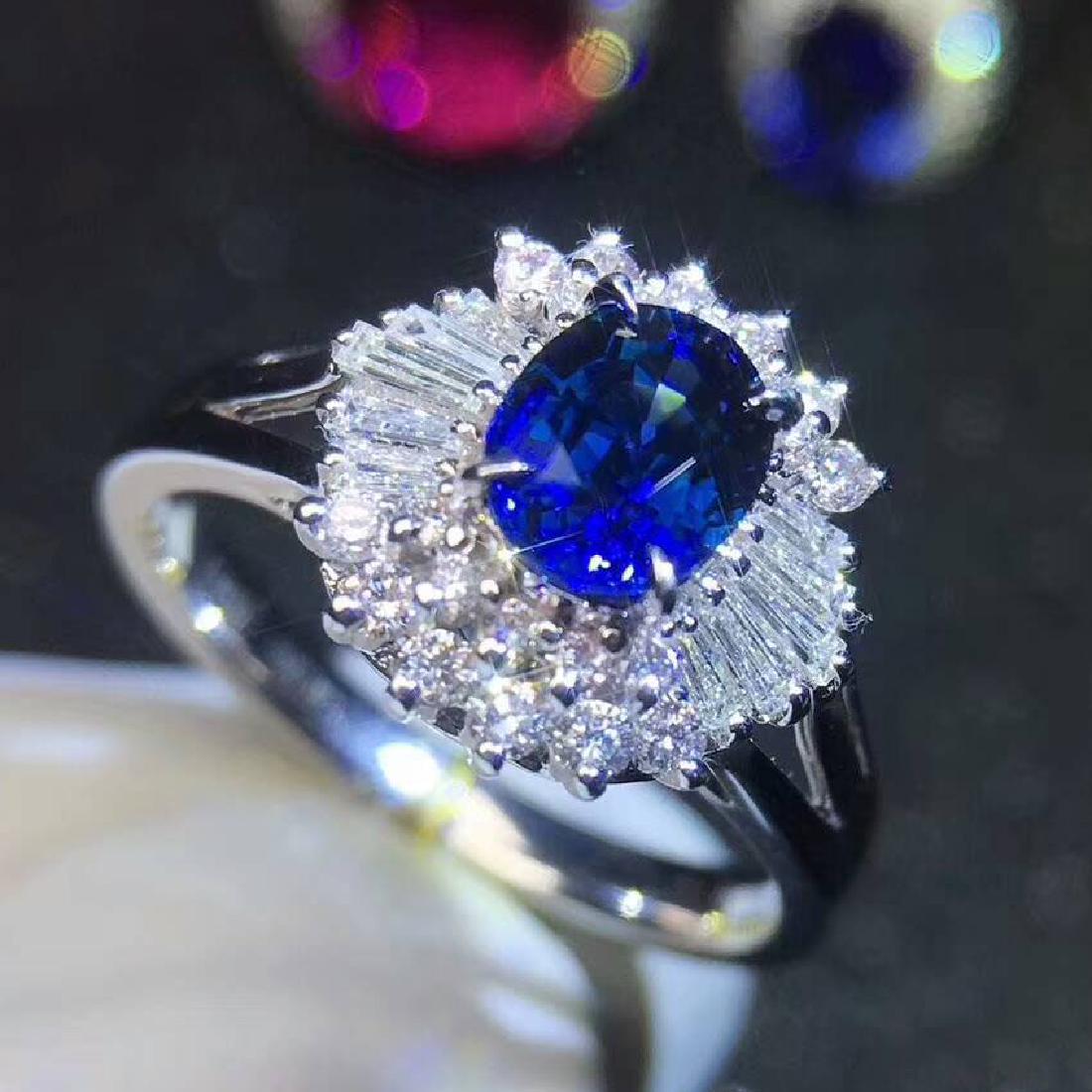 1.09ct Sapphire Ring in 18kt White Gold (1 of 5)