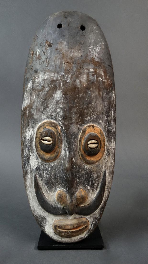 Old Tumbuan Mask Tambanum (1 of 6)