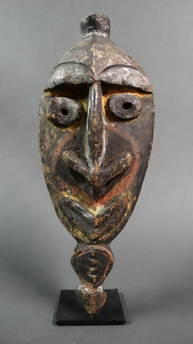Ancient Head Figure Hook for Yam Ceremony Kwoma (1 of 6)