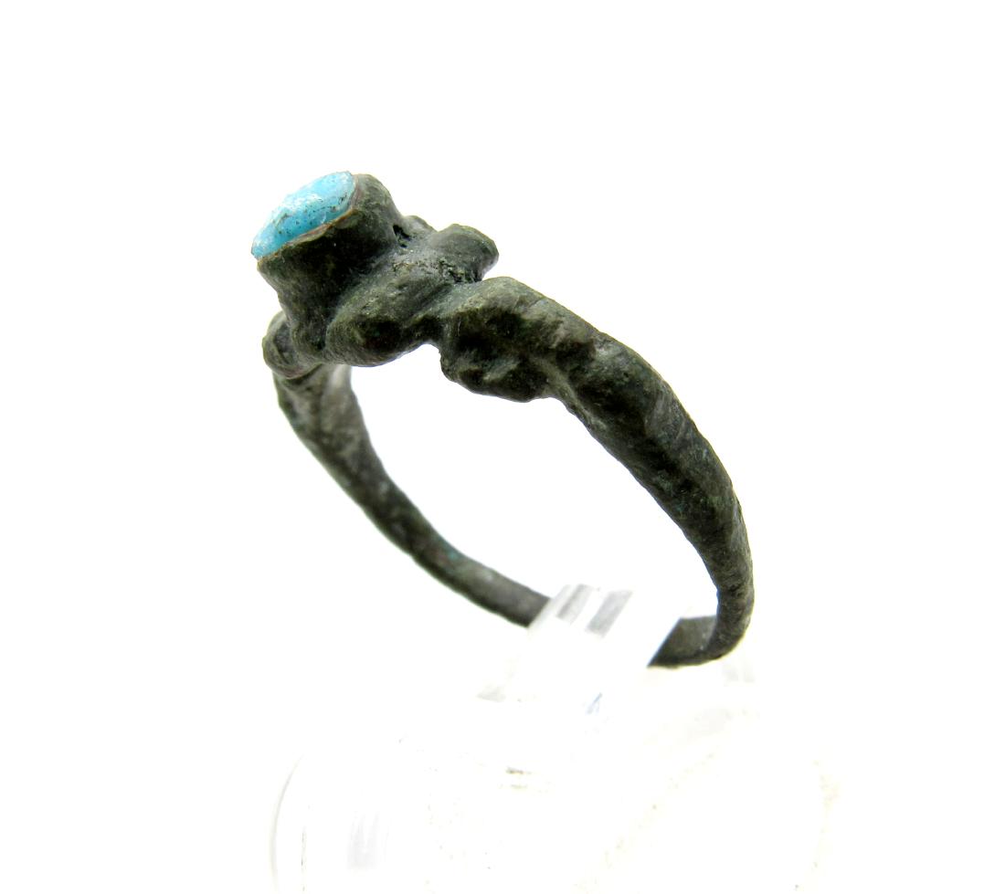 Wearable Medieval Turquoise Stone Ring (1 of 3)