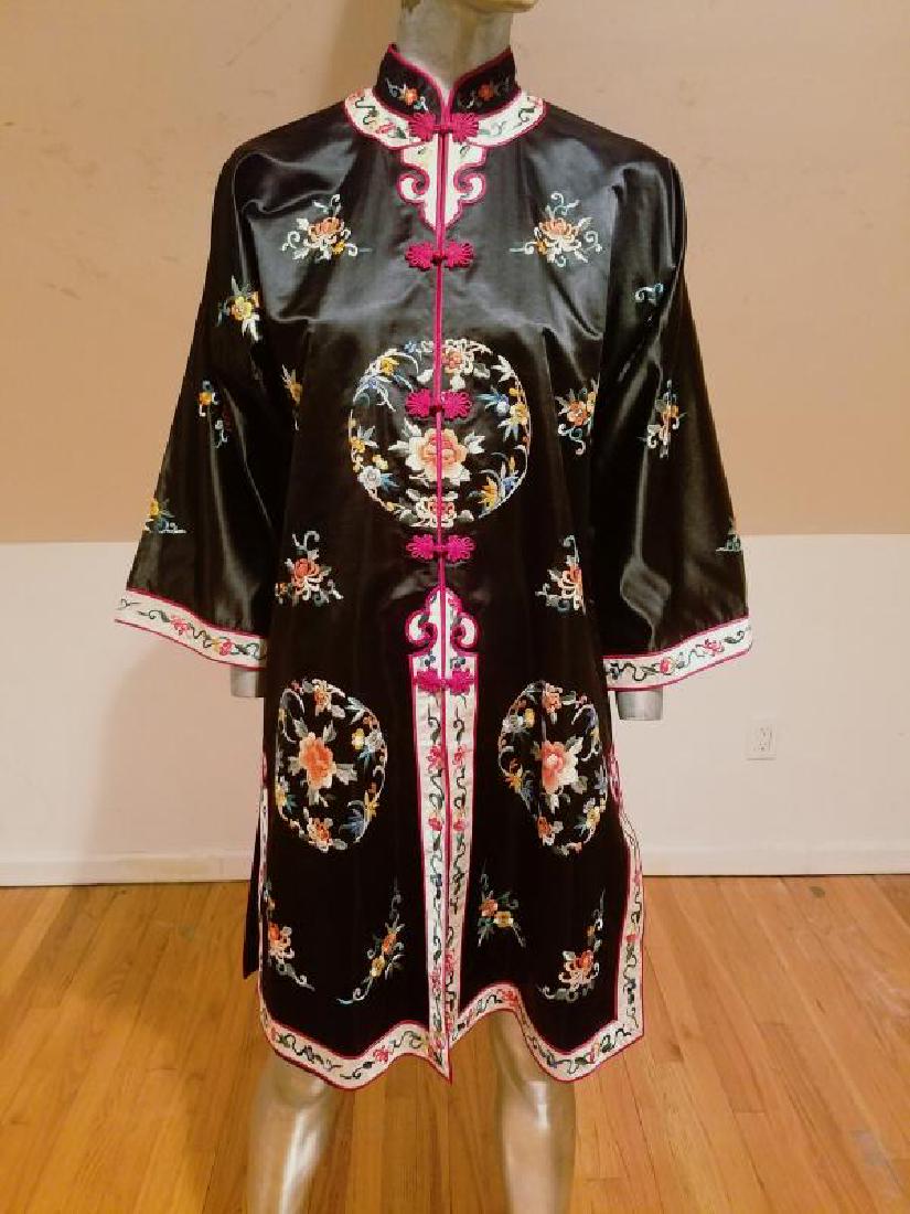 Vintage 1930's early 40's incredible hand embroidered (1 of 10)