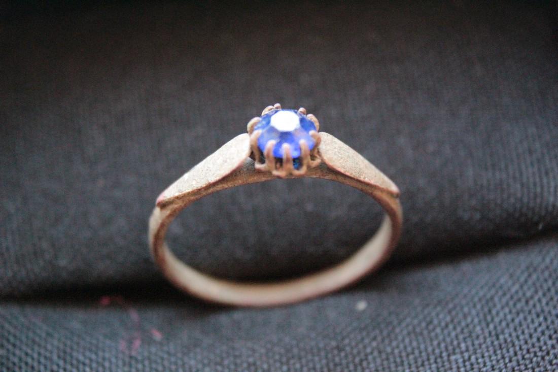 Post Medieval Blue Glass Stone Ring in Bezel (1 of 7)