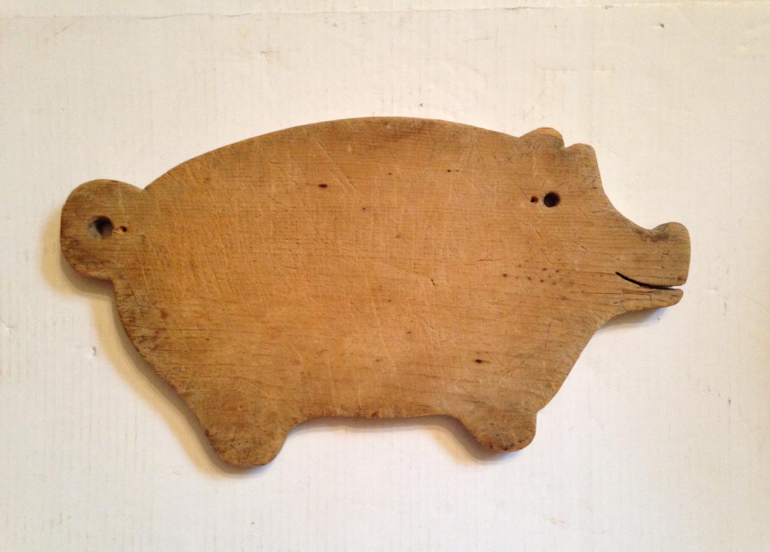 C1930 Pine Cutting Board from a Collection (1 of 5)